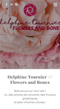 Mobile Screenshot of flowers-and-bones.weebly.com